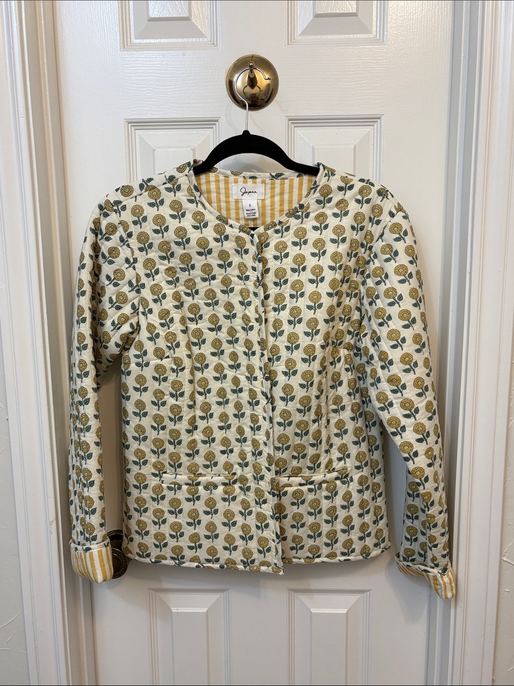 Quilted Floral-Print Puffer Jacket in Cream and Mustard